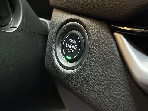 Certified 2024 Cadillac XT4 Sport image 39