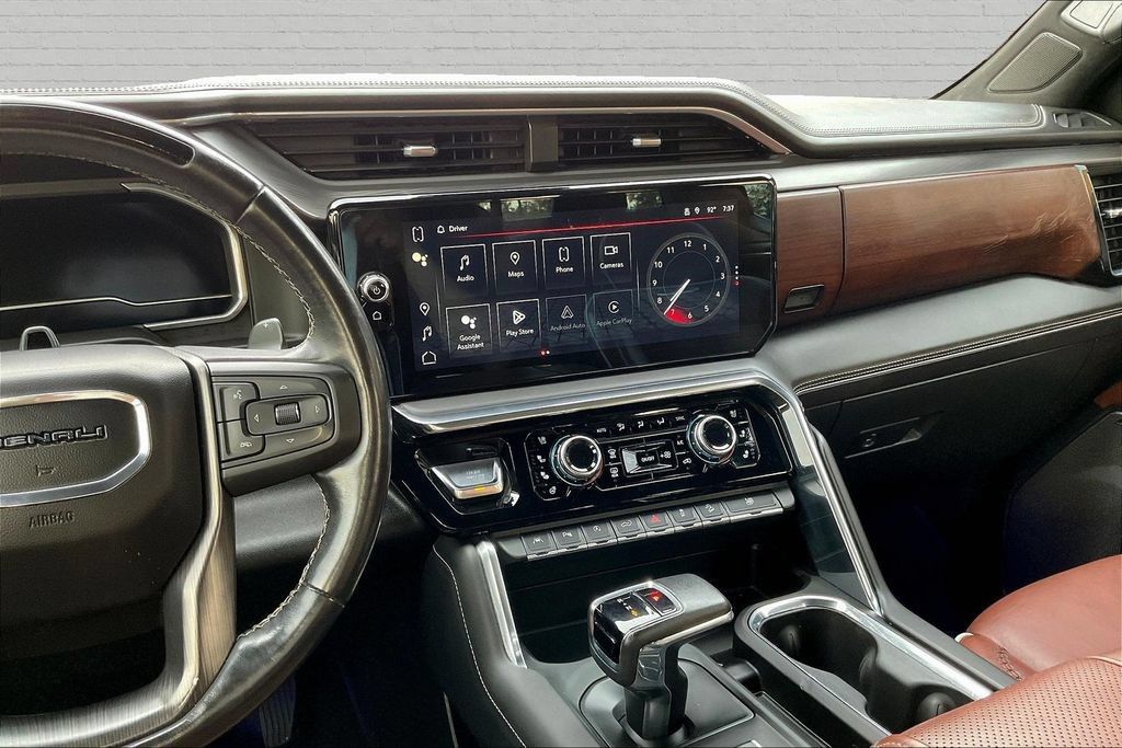 Used 2024 GMC Sierra 1500 Denali Ultimate AWD/4WD image 9