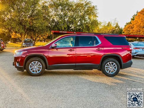 Used 2021 Chevrolet Traverse LT image 5