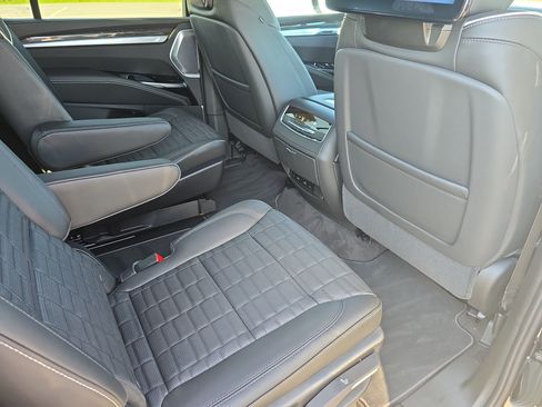 Certified 2026 Cadillac Escalade V AWD/4WD image 11