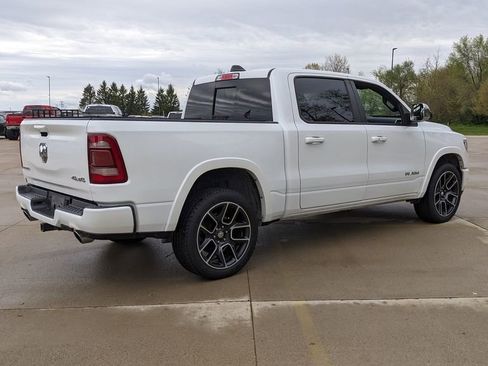 Used 2019 RAM 1500 Laramie AWD/4WD image 3