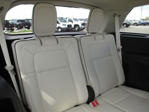 Used 2022 Lincoln Aviator Black Label w/ Dynamic Handling Package image 25