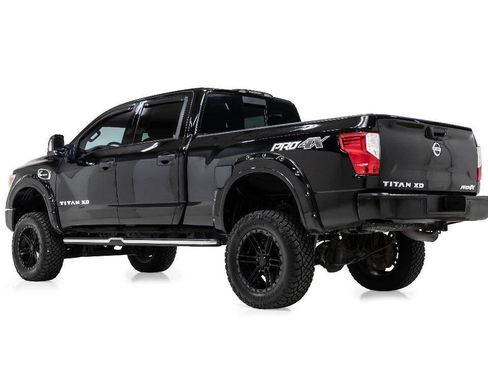 Used 2018 Nissan Titan PRO-4X w/ Pro-4x Convenience Package AWD/4WD image 4