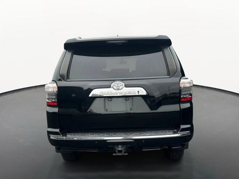 Used 2019 Toyota 4Runner 4WD image 4