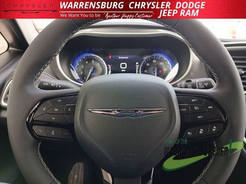 New 2026 Chrysler Pacifica Select image 17