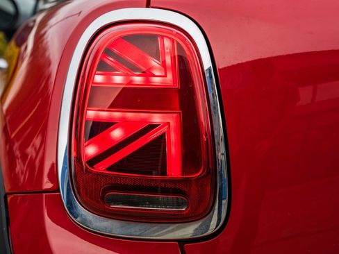 Used 2019 MINI Cooper S image 7