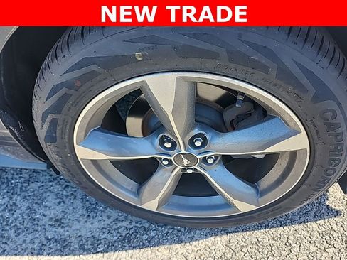 Used 2016 Ford Mustang Premium image 8