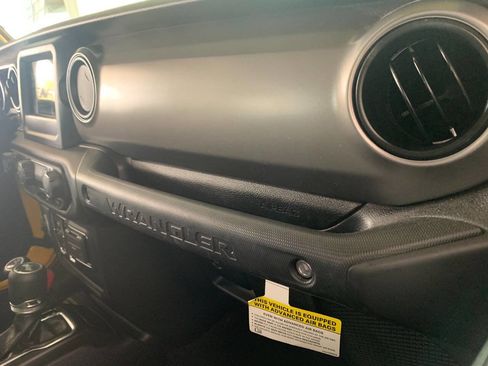 Used 2021 Jeep Wrangler Unlimited Sport image 25