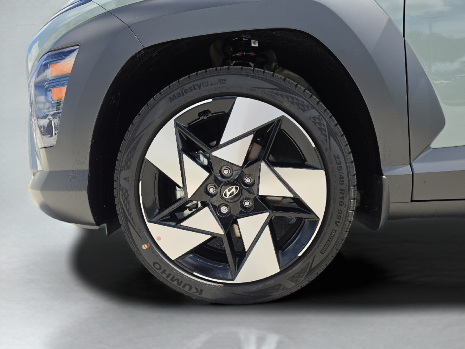 New 2027 Hyundai Kona Limited FWD image 38