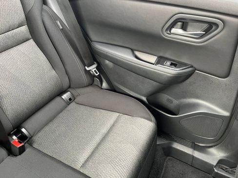 Used 2025 Nissan Rogue SV image 39