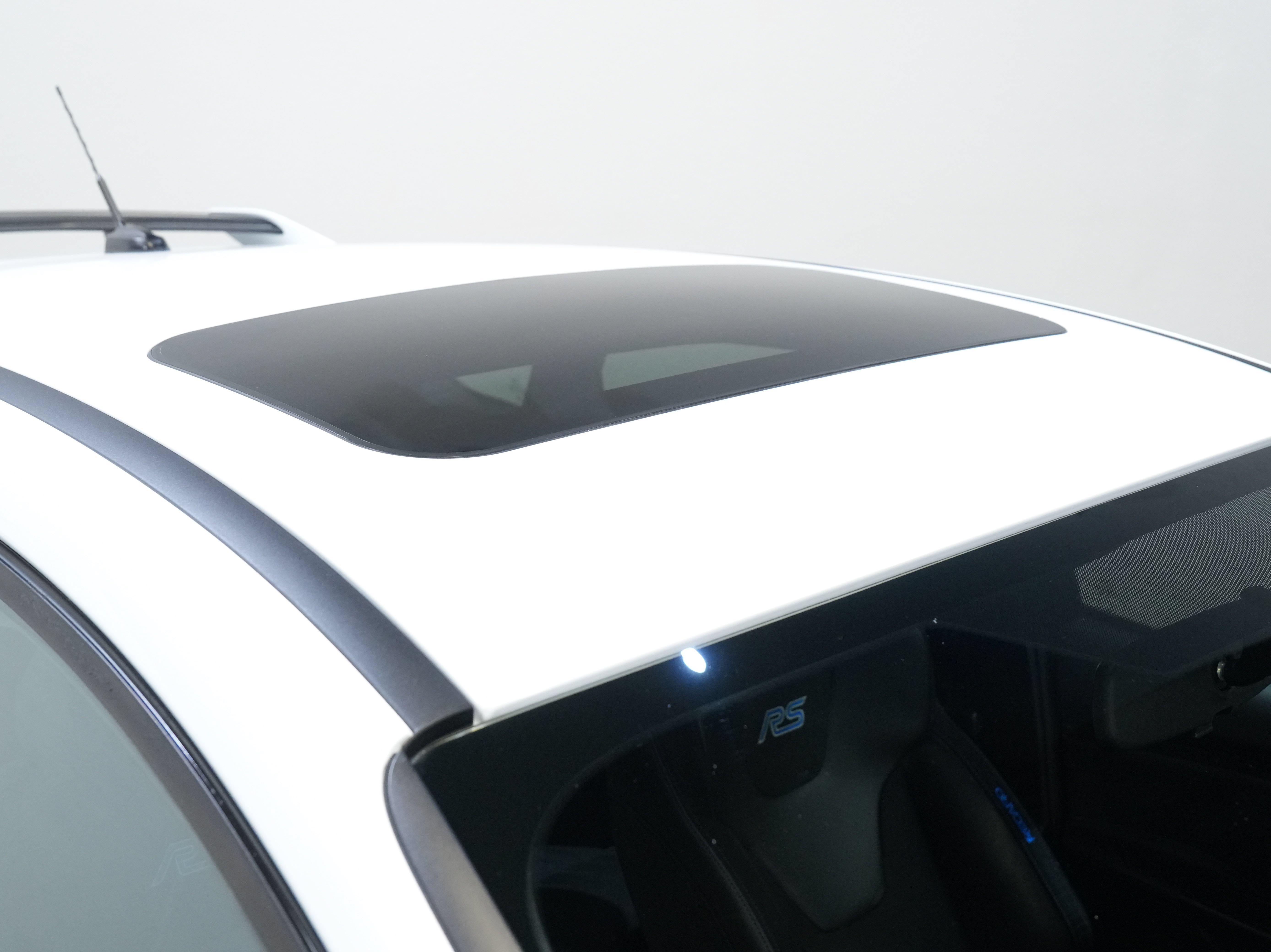 Used 2017 Ford Focus RS AWD/4WD image 13