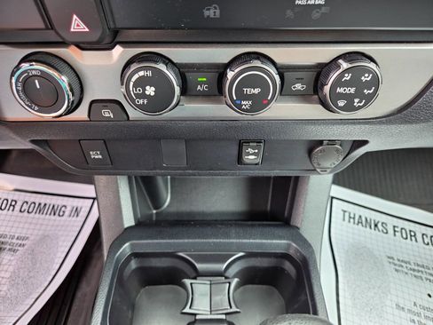 Used 2019 Toyota Tacoma SR AWD/4WD image 29