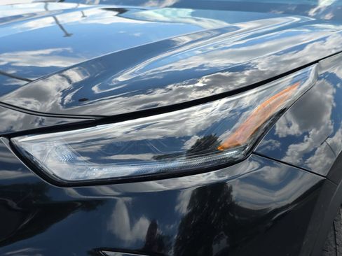 Used 2023 Toyota Highlander XSE FWD image 32