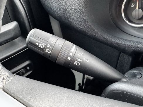 Used 2018 Jeep Wrangler Unlimited Sport image 24