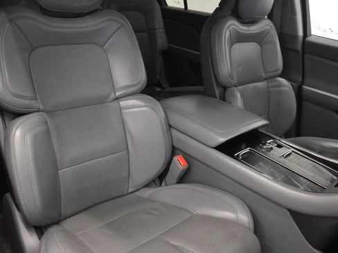 Used 2020 Lincoln Aviator Reserve w/ Equipment Group 202A AWD/4WD image 6