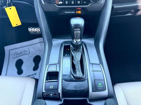 Used 2018 Honda Civic Sport image 18