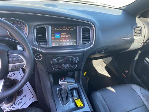 Used 2015 Dodge Charger SXT w/ AWD Plus Group image 17