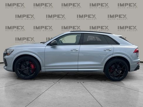 Used 2025 Audi RS Q8 performance image 2