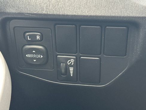 Used 2015 Toyota Prius Two image 35