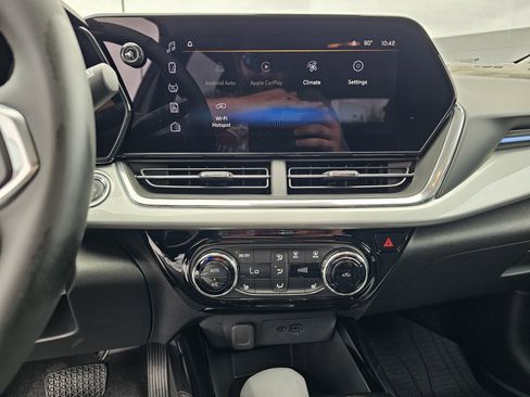 New 2026 Chevrolet Trax LT w/ Driver Confidence Package FWD image 27