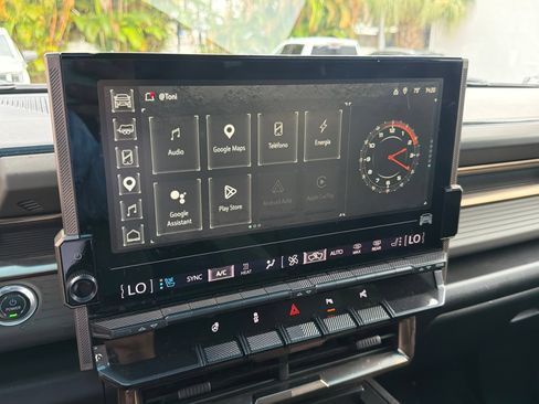 Used 2024 GMC Hummer EV 3X AWD/4WD image 12