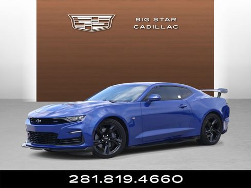 Used 2021 Chevrolet Camaro SS RWD image 1
