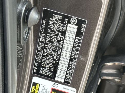 Used 2018 Toyota Camry XLE image 27