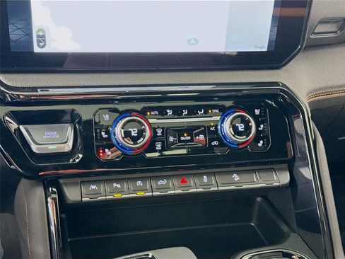 New 2026 GMC Sierra 1500 AT4 w/ AT4 Premium Package image 11