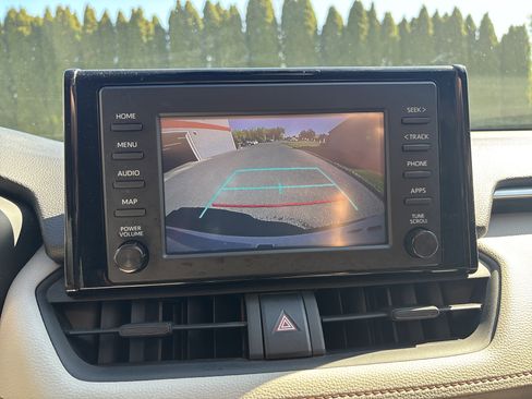 Used 2019 Toyota RAV4 XLE w/ All Weather Liner Package AWD/4WD image 27