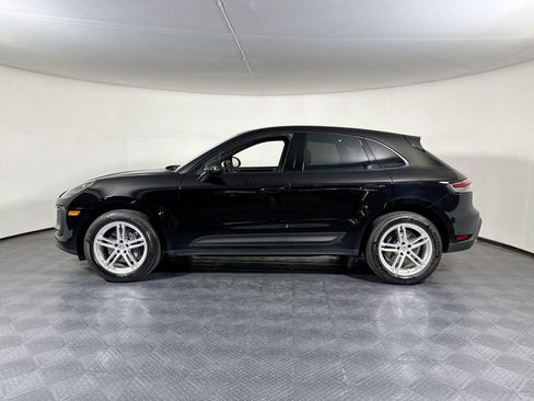 Certified 2023 Porsche Macan AWD/4WD image 2