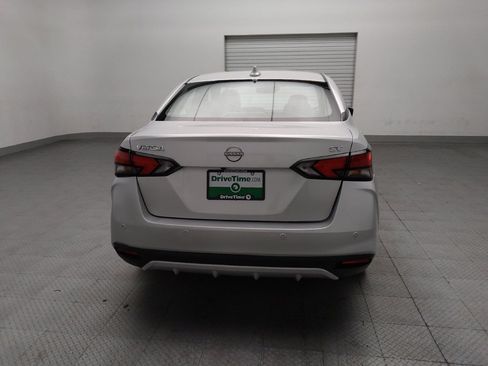 Used 2024 Nissan Versa SV FWD image 7