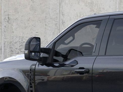 New 2025 Ford F350 XLT w/ Black Appearance Package image 23