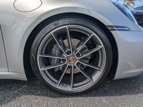 Used 2024 Porsche 911 Carrera RWD image 12