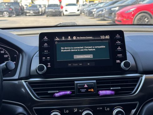 Used 2018 Honda Accord Sport image 30