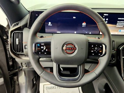 Used 2025 Nissan Armada PRO-4X AWD/4WD image 13