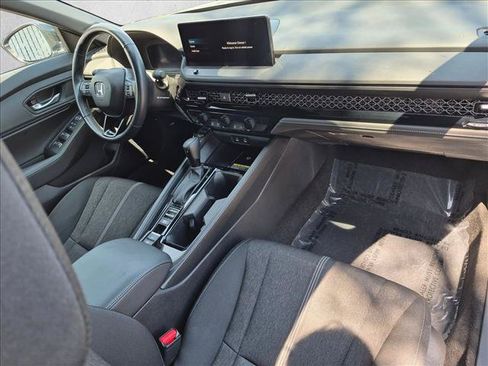 Certified 2025 Honda Accord Sport image 21