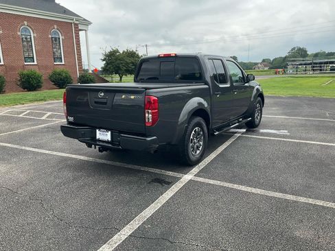 Used 2014 Nissan Frontier Desert Runner RWD image 6