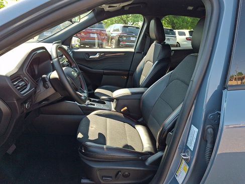 Used 2025 Ford Escape ST-Line Select AWD/4WD image 13