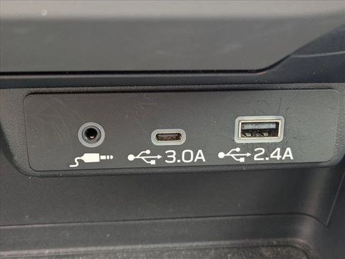 Used 2024 Subaru Crosstrek 2.0i Premium image 14