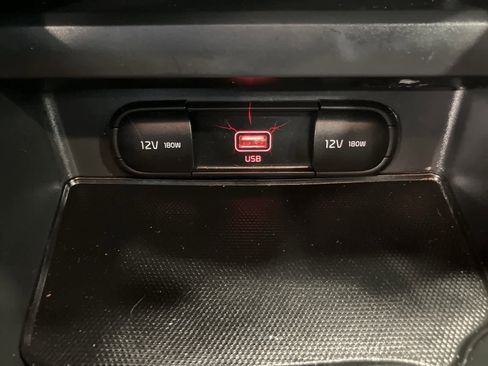 Used 2022 Kia Soul LX w/ Technology Package image 16