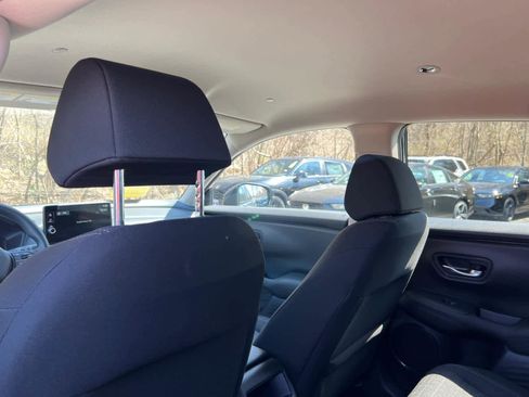 Used 2026 Honda HR-V LX image 32