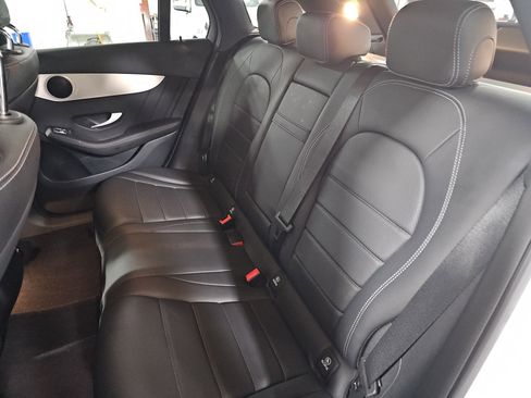 Used 2022 Mercedes-Benz GLC 300 4MATIC image 17