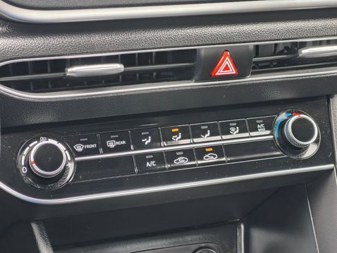 Certified 2023 Hyundai Sonata SE FWD image 22