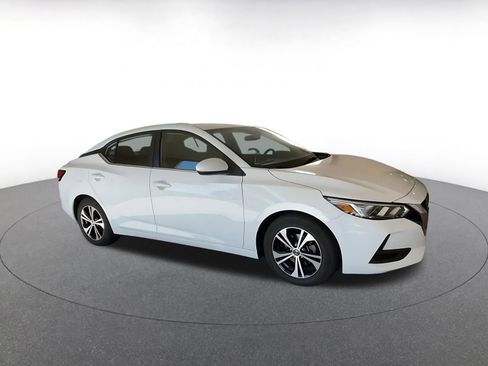 Used 2023 Nissan Sentra SV image 2