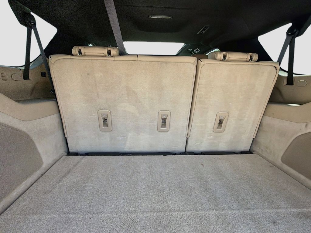 Used 2021 Cadillac Escalade ESV Premium Luxury w/ Driver Assist Tech Package AWD/4WD image 29