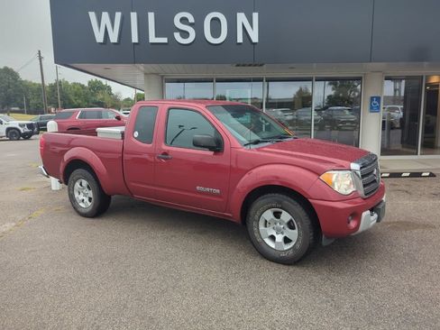 Used 2012 Suzuki Equator Premium RWD image 1