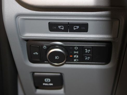 Used 2022 Ford F150 XLT w/ Equipment Group 301A Mid image 39