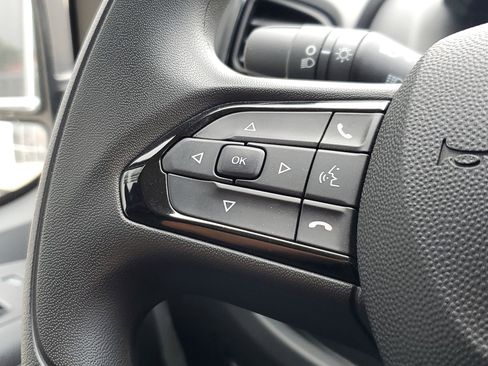 Used 2025 RAM ProMaster 2500 w/ Convenience Group image 11