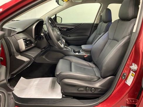 Used 2025 Subaru Outback Limited AWD/4WD image 9