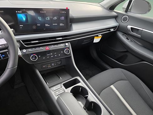 New 2026 Hyundai Sonata SEL FWD image 17